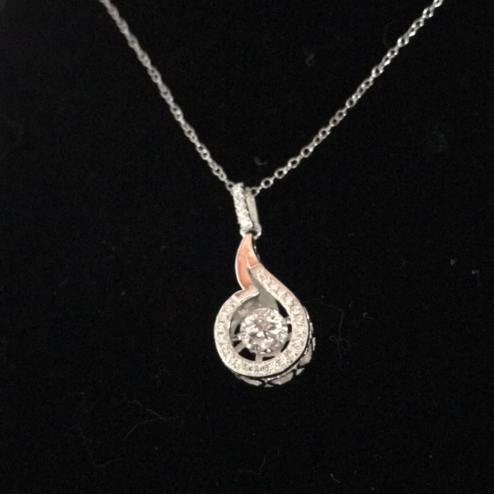 Floating pendant necklace JTV NWT